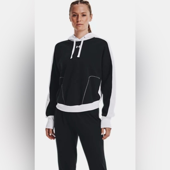 Under Armour Full Sleeve Women’s Size L - Picture 6 of 6